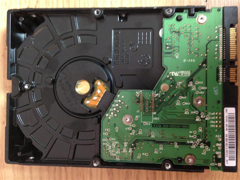 WD400BD-60LRA0 - 31-Jan-2006 - WD-WMAMA7624575 - photo-2