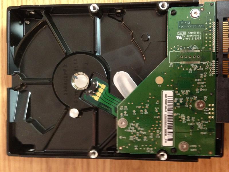 WD3200AAJS-65B4A0 - 10-Nov-2008 - WD-WCAT16003610 - photo-2