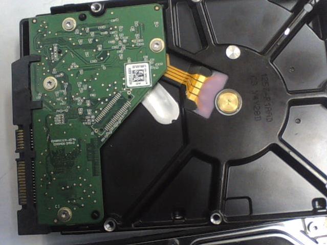 WD30EZRX-00D8PB0 - 19-Dec-2014 - WCC4N4SCFCA8 - photo-2