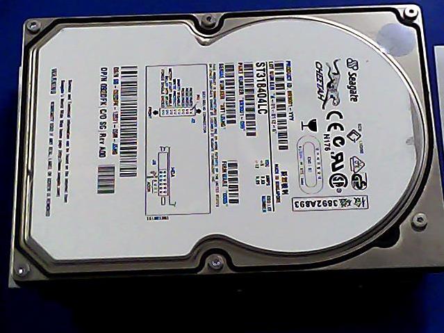 ST318404LC -  - 3BT1J5HG - photo-1