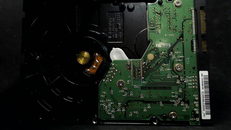 WD2500JS-75NCB3 - 28-Apr-2007 - WD-WCANKH045382 - photo-2